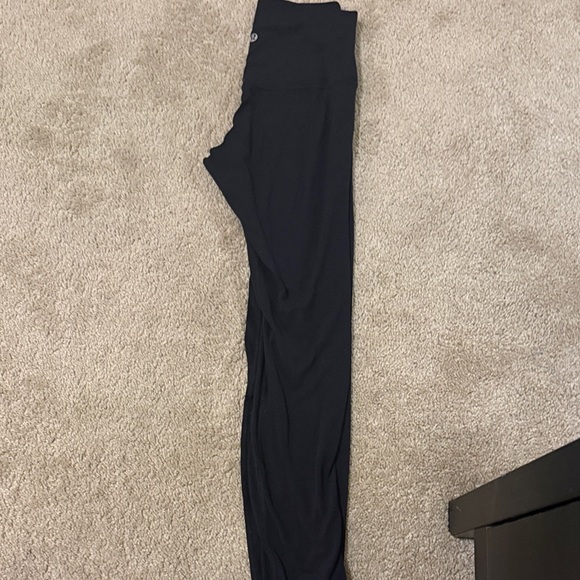 Black lululemon front seam leggings - Picture 2 of 4